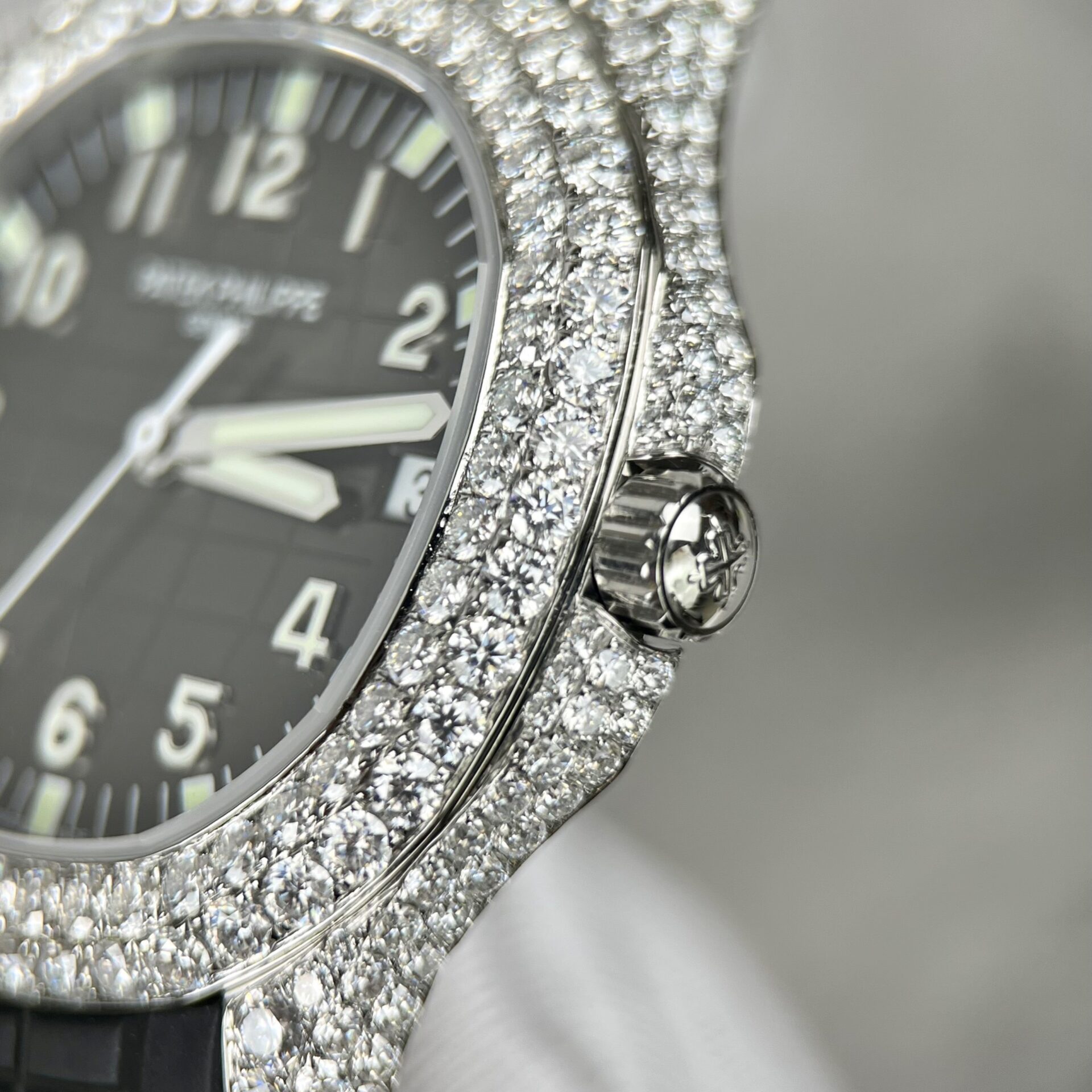 Patek Philippe Aquanaut 5719 Moissanite Diamond Replica Watch 40mm - Top club