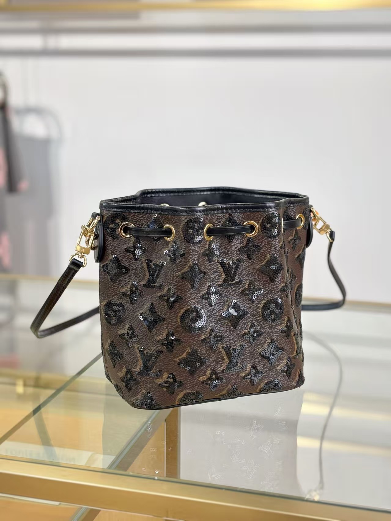 Louis Vuitton Noé BB HandBag1:1High-quality replica