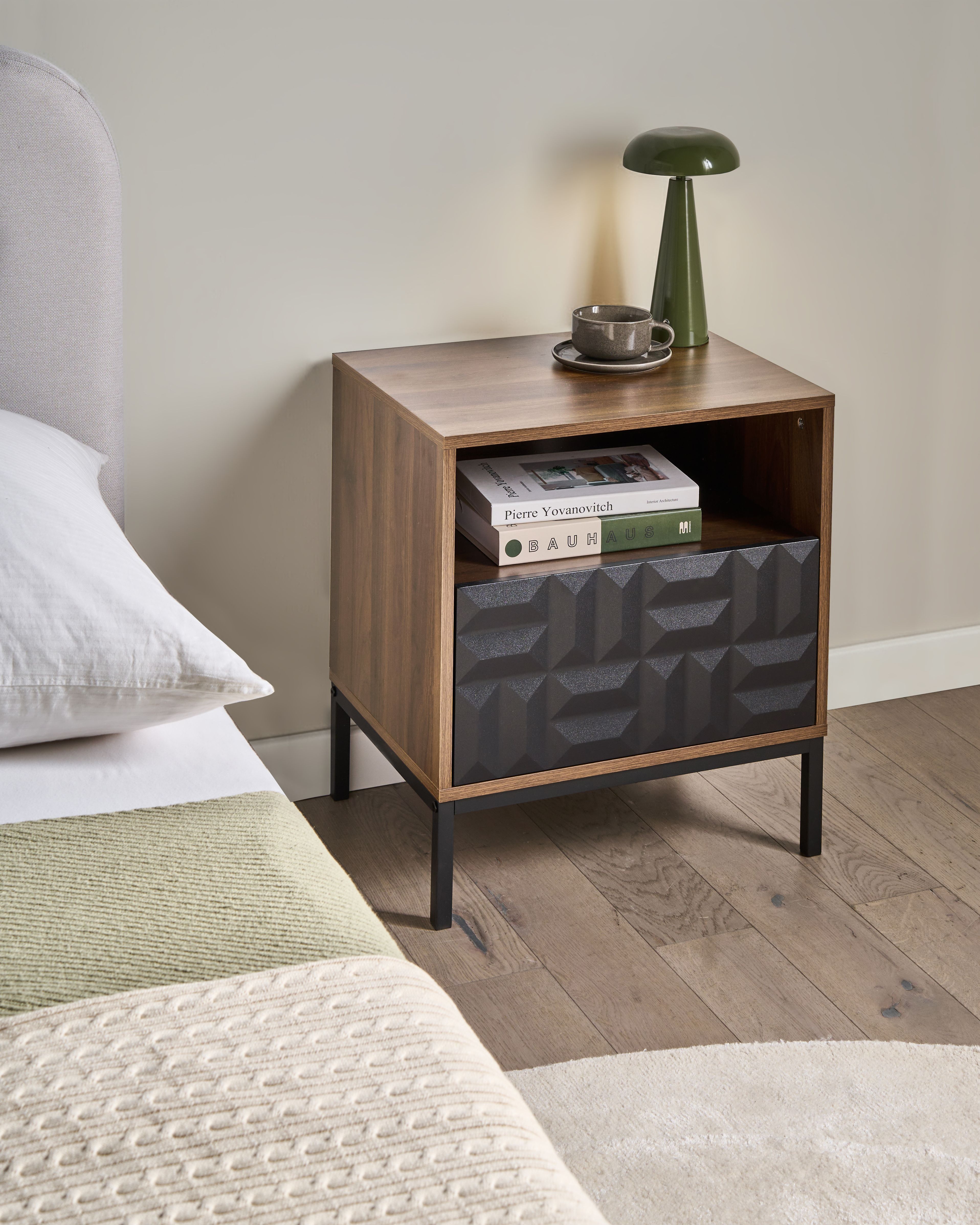 1 Drawer Bedside Table CARAQUET Dark Brown