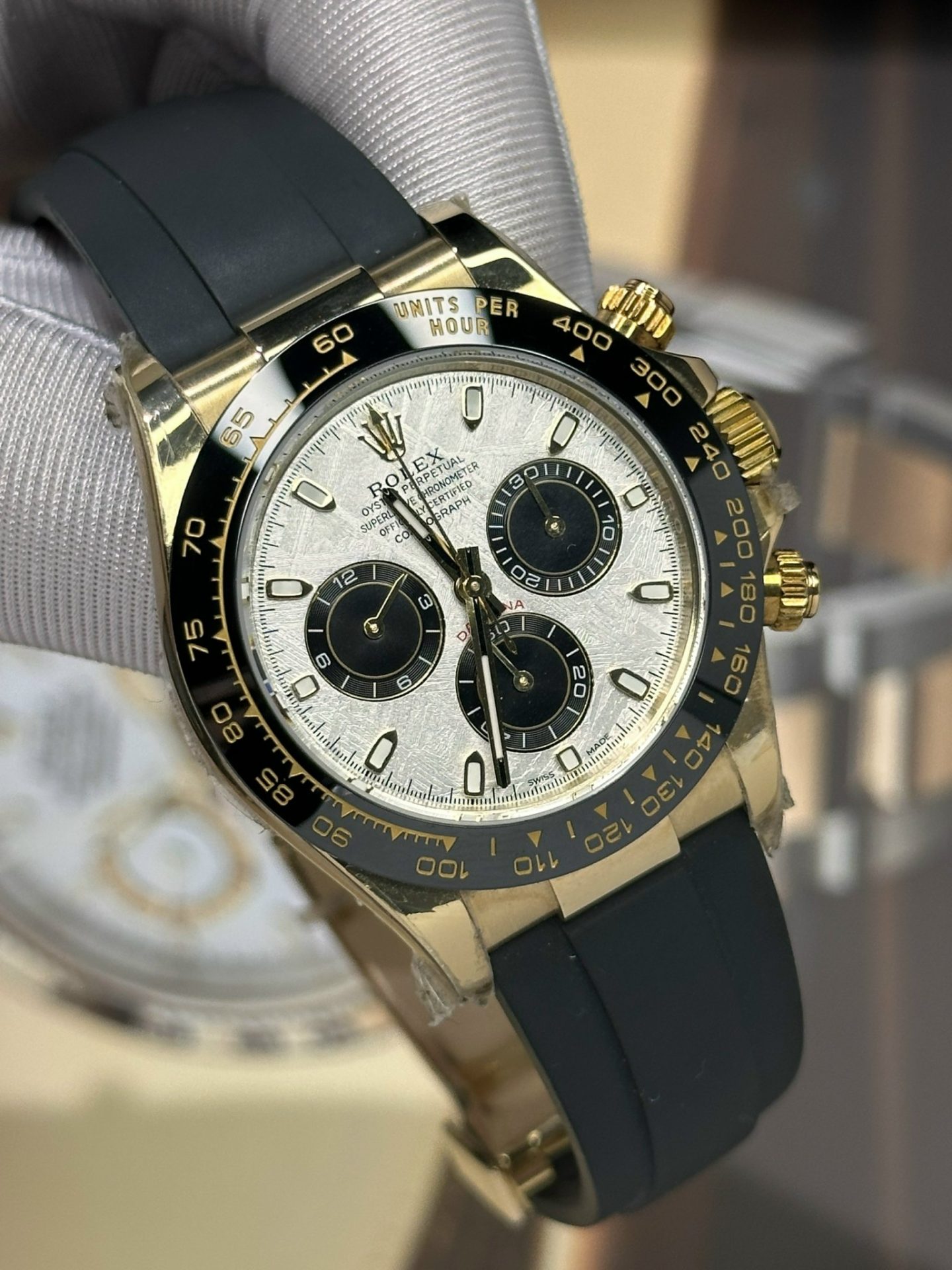 Rolex Replica 11 Watch Cosmograph Daytona Meteorite Dial Rubber Strap 40mm - Elite Watch Atelier