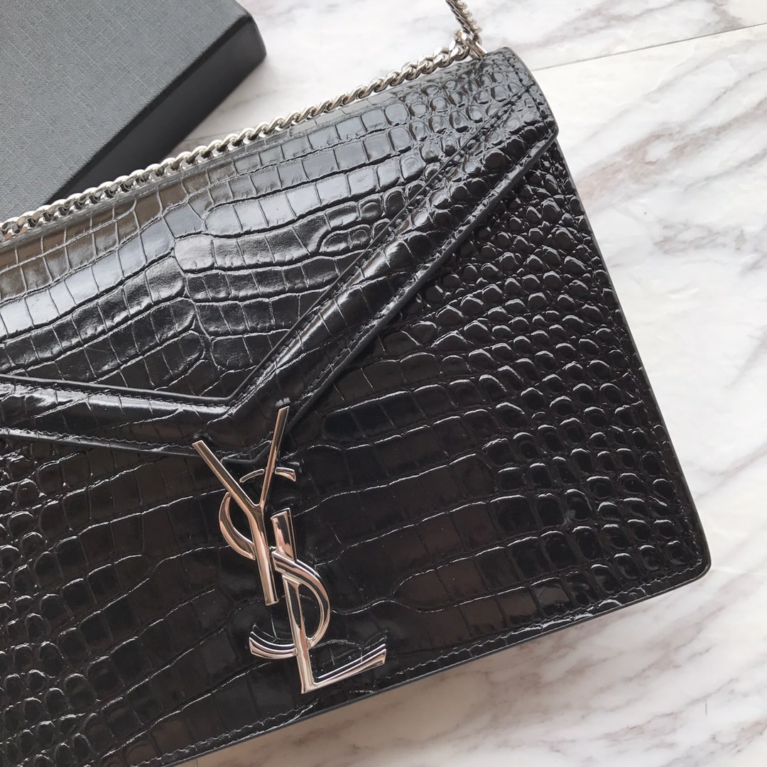 CASSANDRA MONOGRAM CLASP BAG IN CROCODILE EMBOSSED SHINY LEATHER1:1High-quality replica