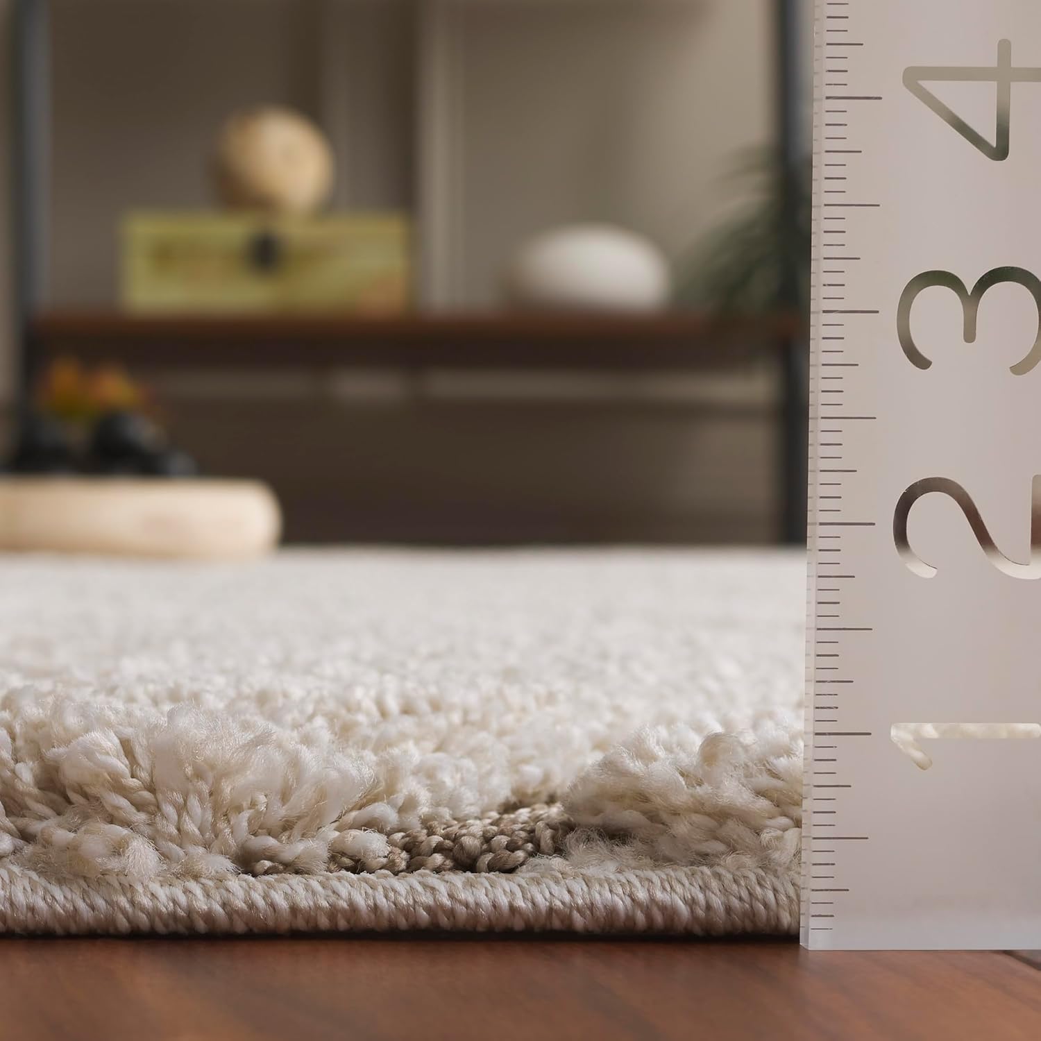 SAFAVIEH Florida Shag Collection Area Rug - 6' x 9', Cream & Beige, Non-Shedding & Easy Care, 1.2-inch Thick Ideal for High Traffic Areas in Living Room, Bedroom (SG471-1113)