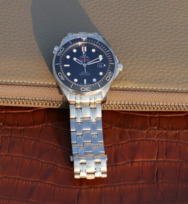 Replica Omega OMF Seamaster 300M Chronometer SS Black SS Bracelet A2824 - Top club
