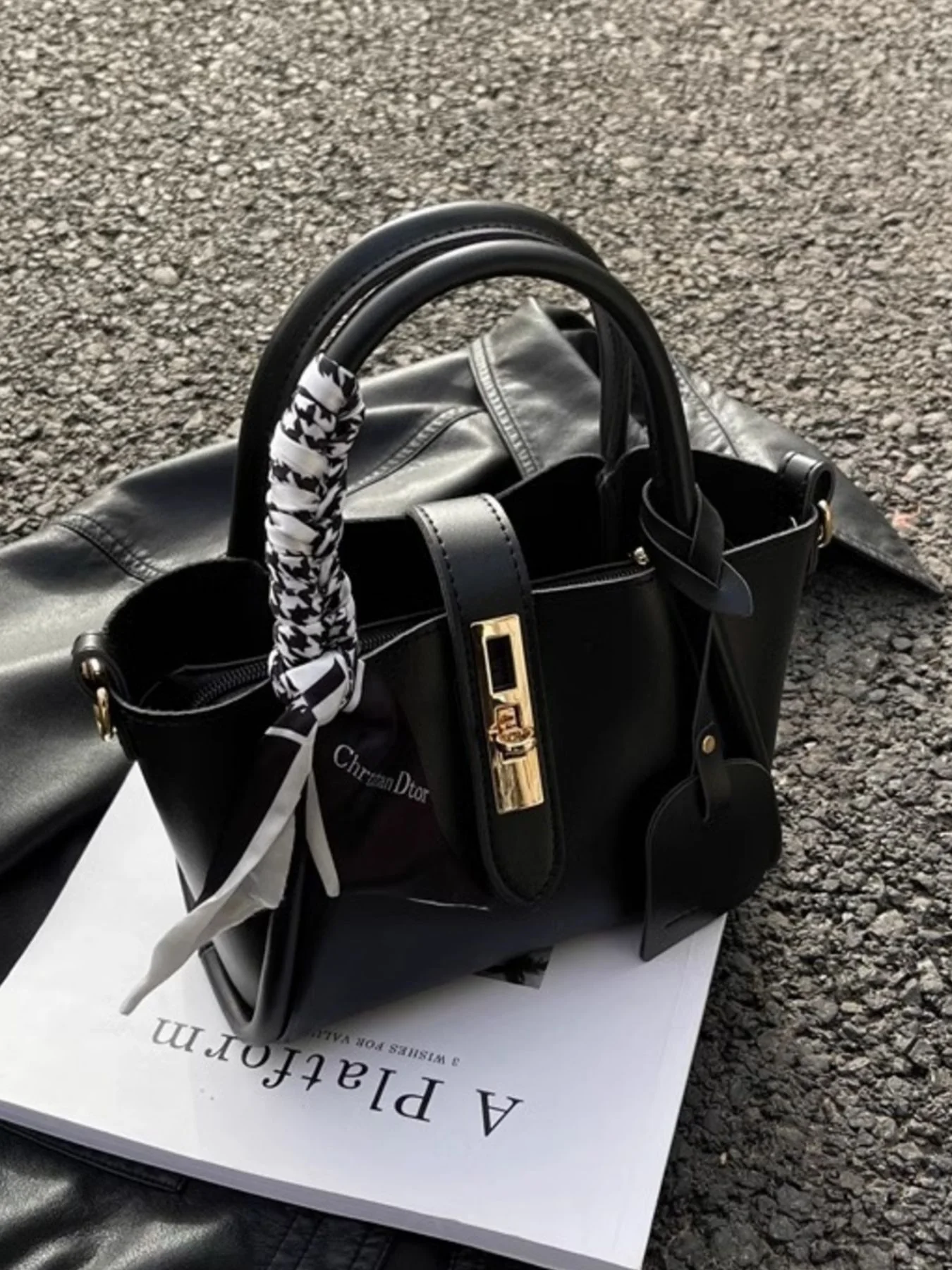 Top Handle Elegant Crossbody Handbag - ZKZOOK