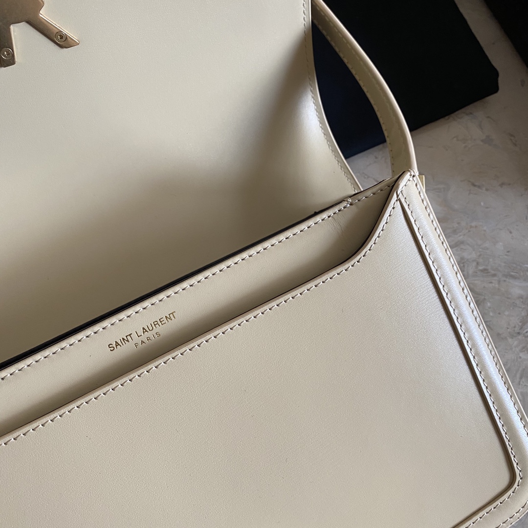 SOLFERINO MIDDLE SATCHEL IN LACQUERED AYERS1:1High-quality replica