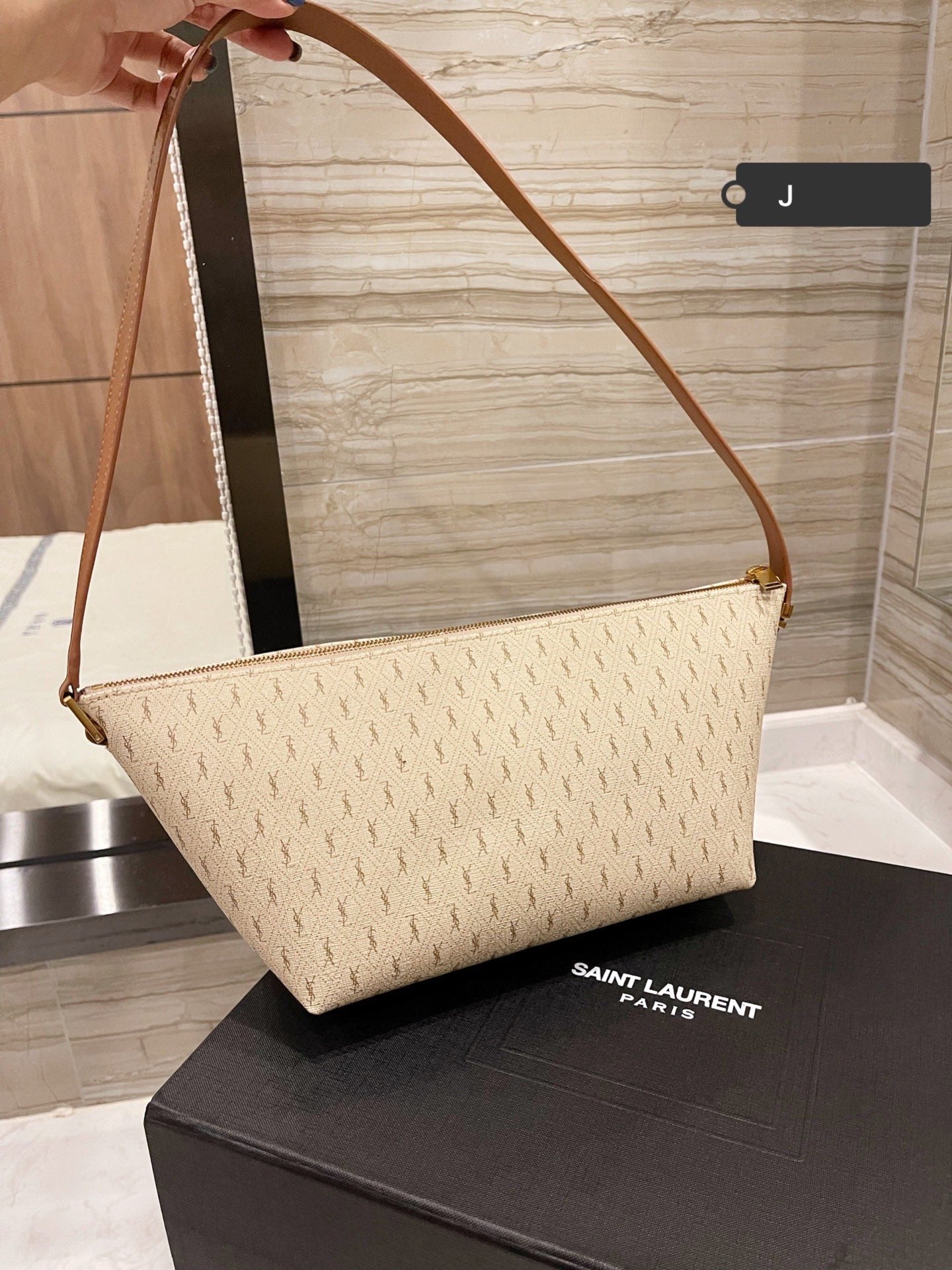 TO – Luxury Edition Bags SLY 1871:1High-quality replica