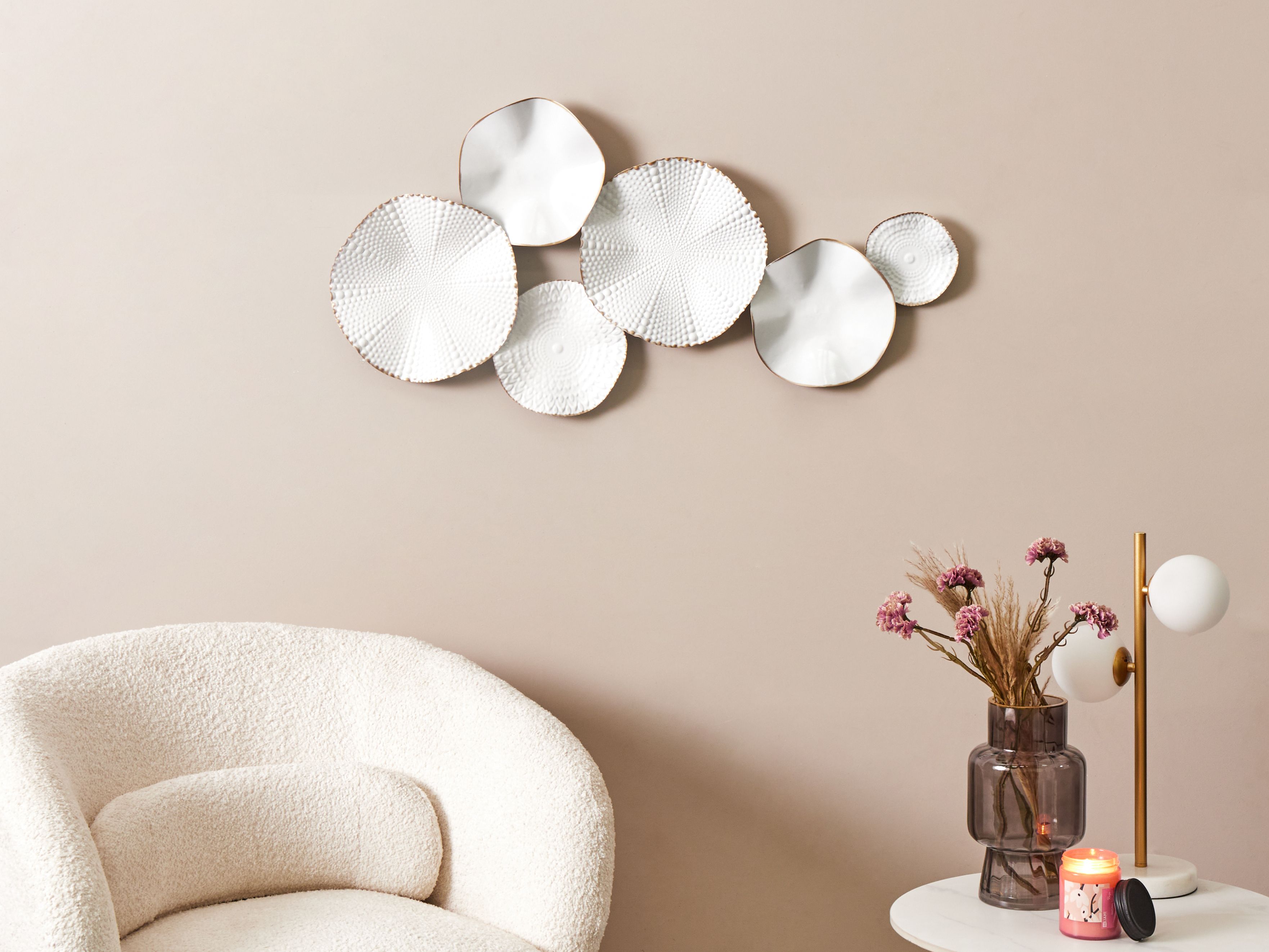 Wall Decor NEODYNIUM Metal 47 cm White