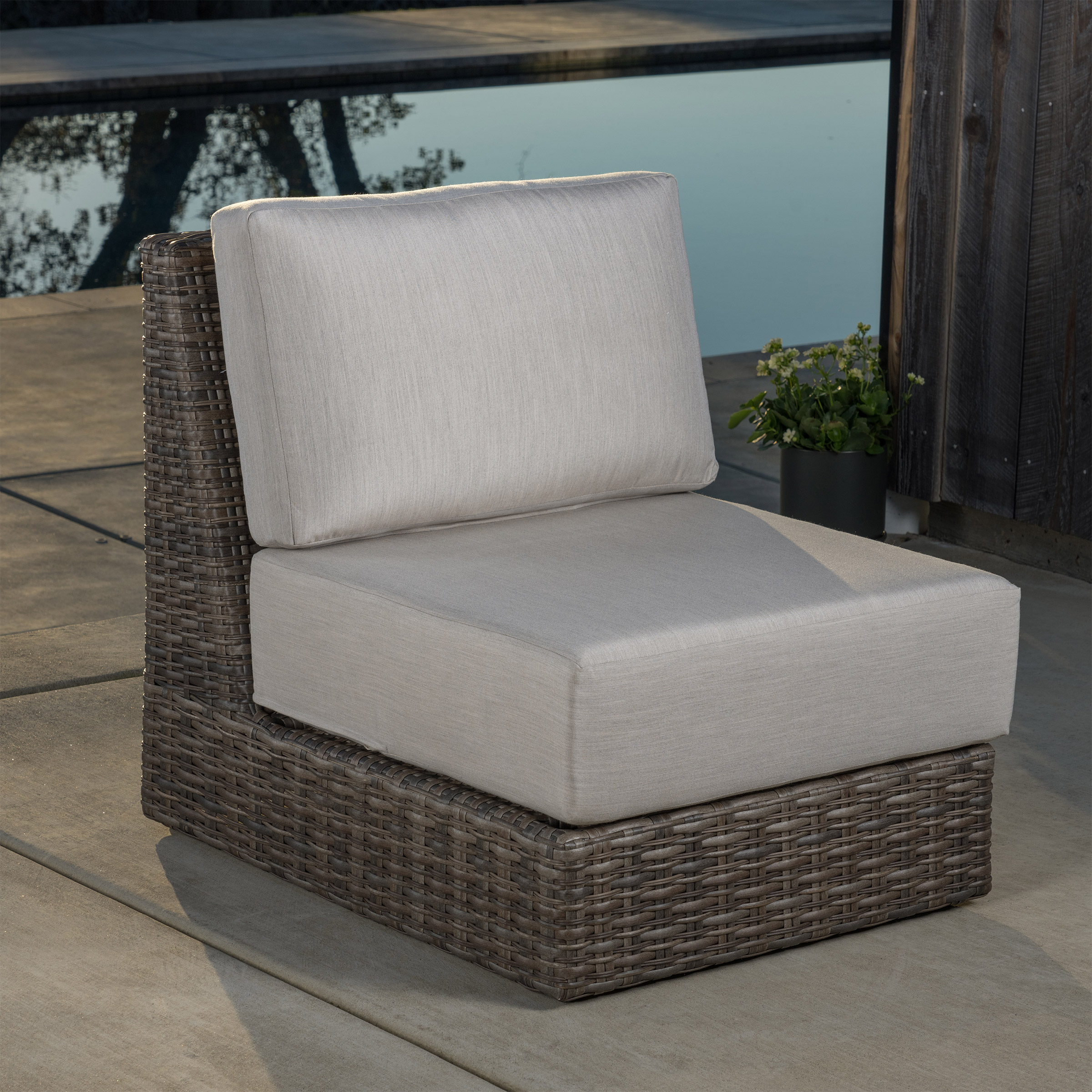 SunVilla Theo 6-piece Fire Modular Outdoor Patio Sectional Set - Image 5