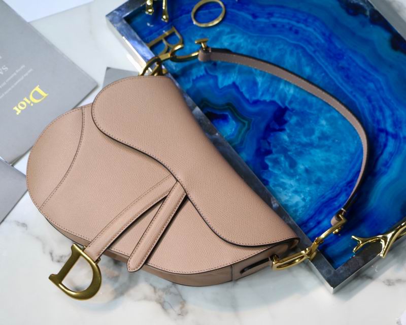 Saddle Bag With Strap Hazelnut Grained Calfskin – DB0711:1High-quality replica