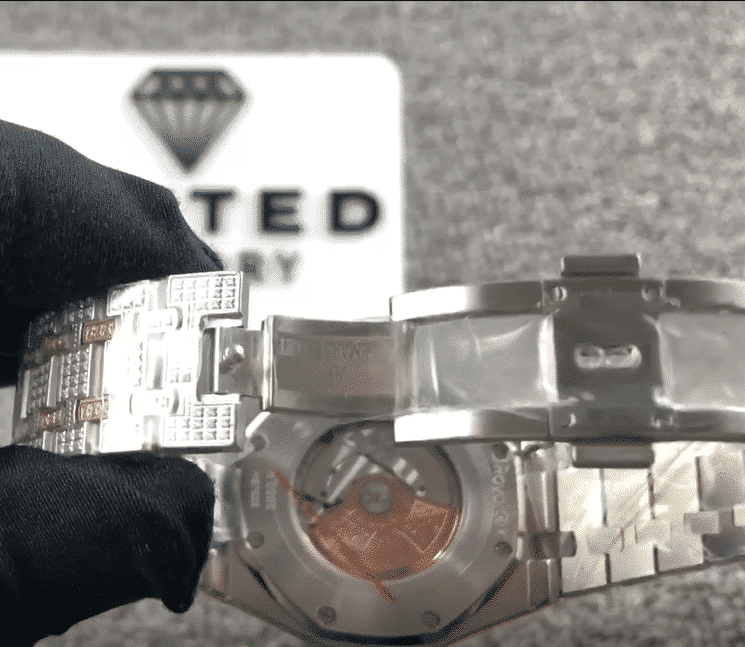 Audemars Piguet Royal Oak Selfwinding 15400SR.OO.1220SR.01 Iced Out Replica - Top club