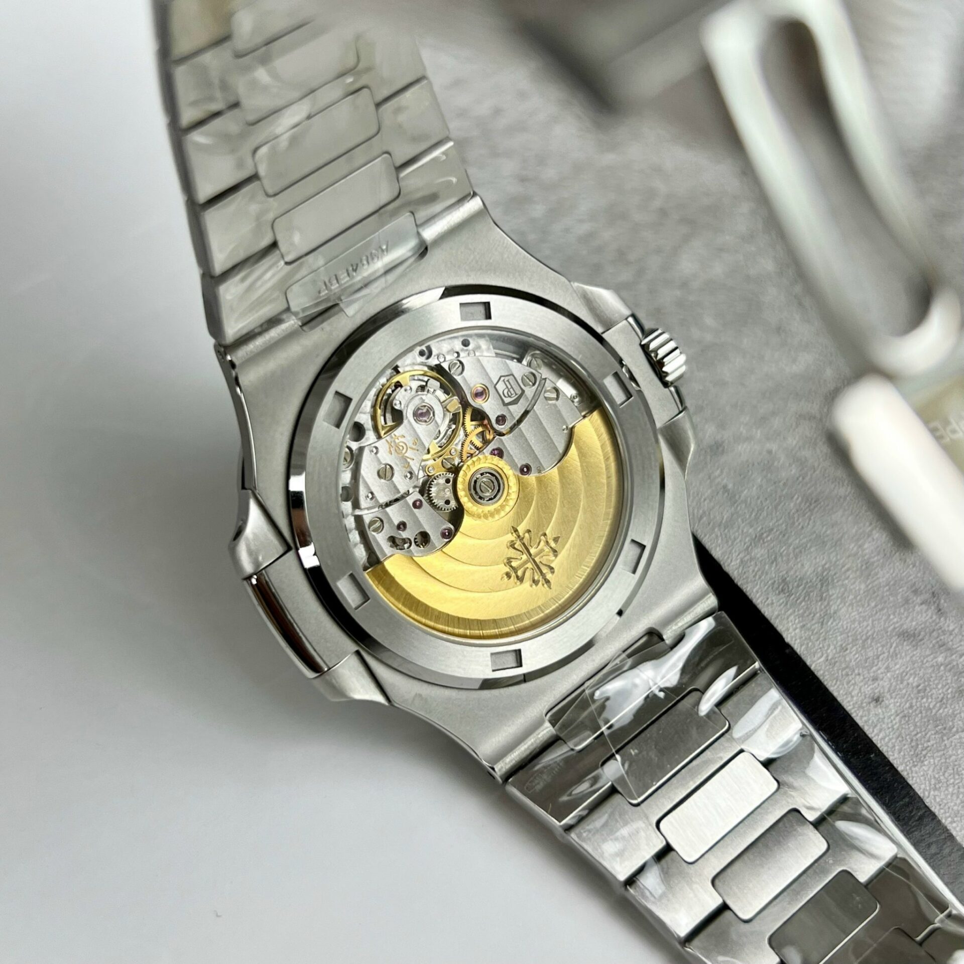 Patek Philippe Replica Watch Nautilus 5723 Green Dial 40mm - Top club