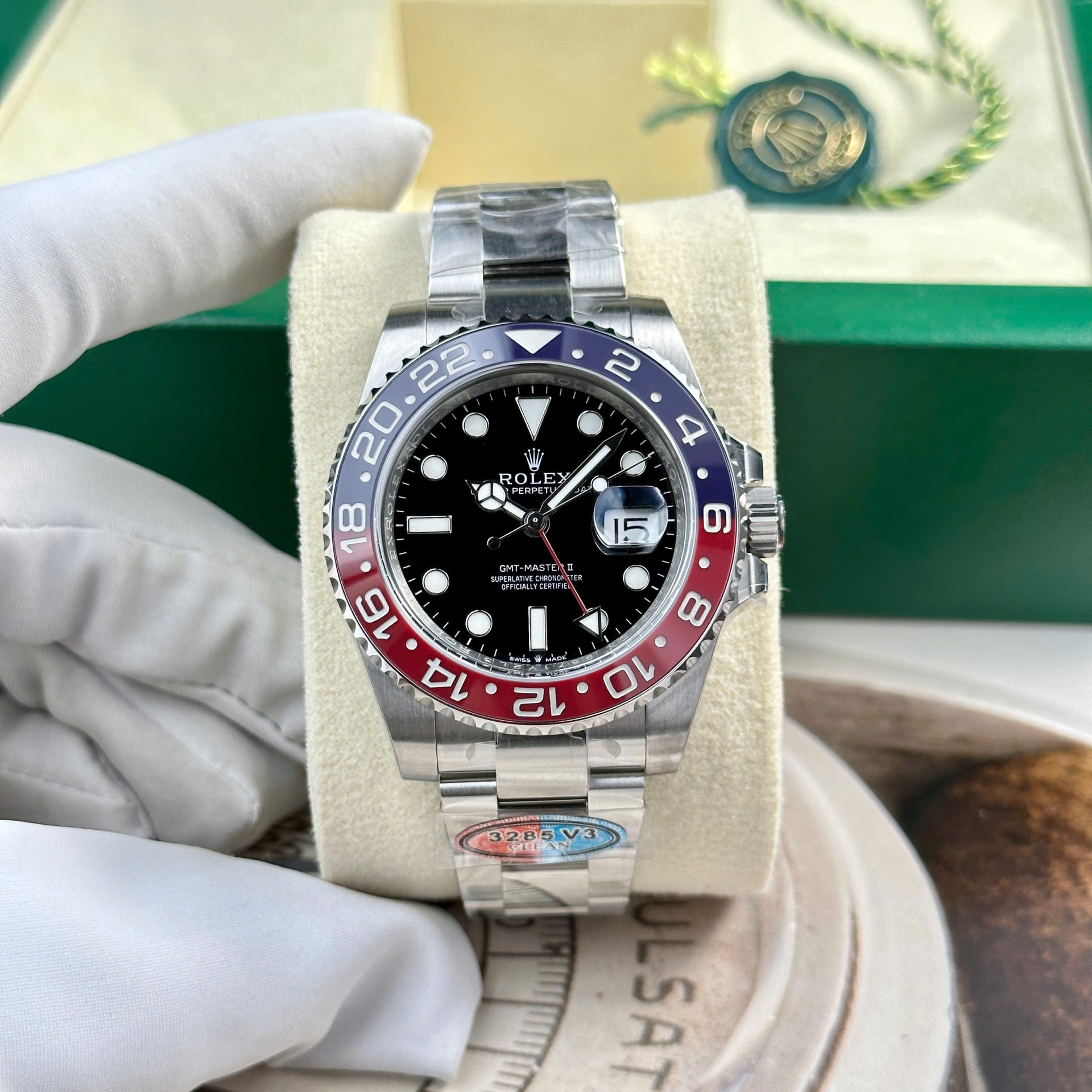 Rolex Pepsi GMT-Master II 126710blro Replica 11 Watch Oyster Strap Clean Factory V3 40mm - Elite Watch Atelier