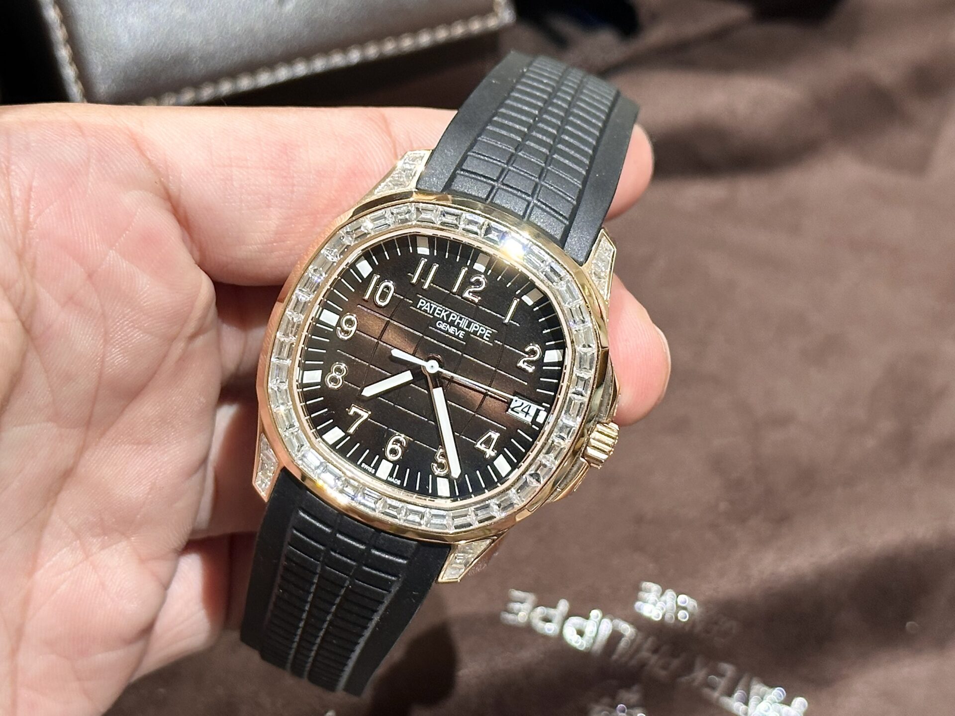 Patek Philippe Aquanaut 5167R Replica Watch 18K Solid Gold Natural Diamond 40mm - Top club