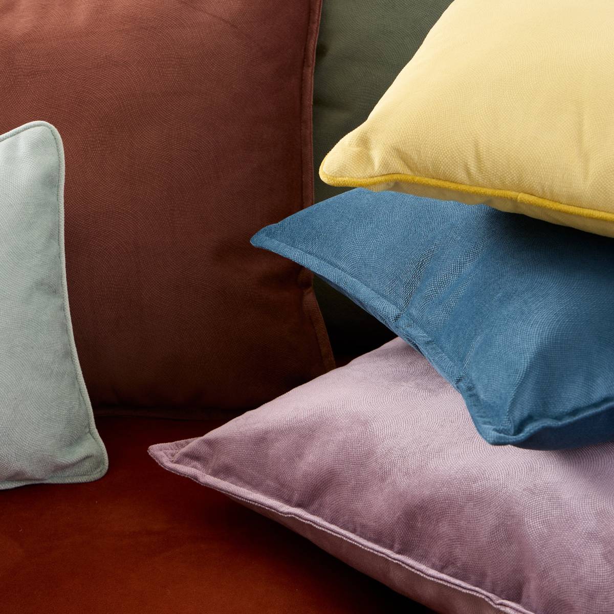 Cushion "Lilou Garnet red, 55x55 cm