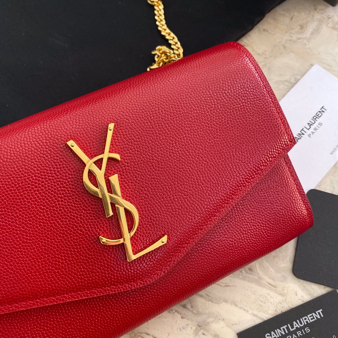 UPTOWN CHAIN WALLET IN CROCODILE-EMBOSSED SHINY LEATHER1:1High-quality replica