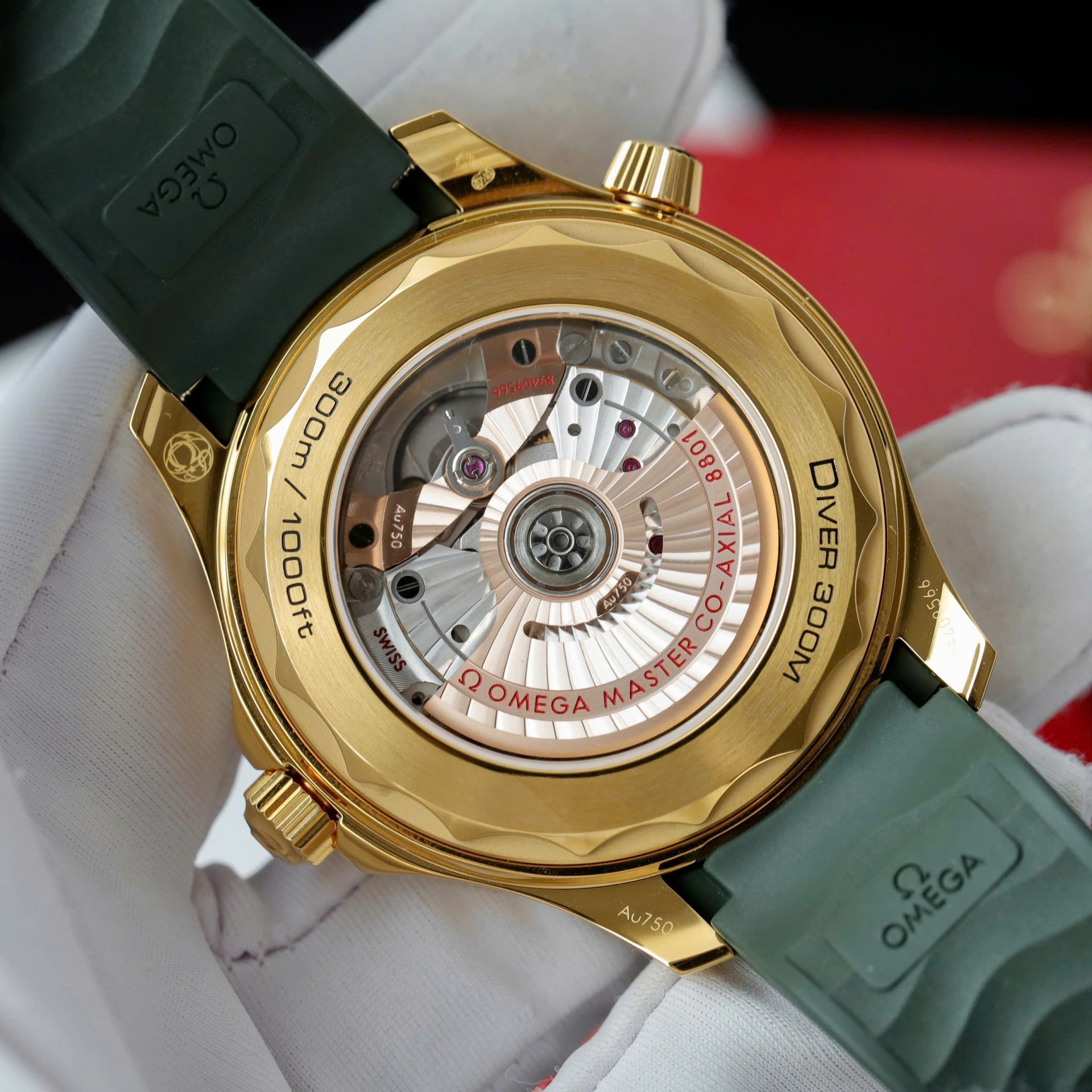 Omega Seamaster Diver 300M Replica Watches Green Dial Rubber Strap VS Factory 42mm - Top club