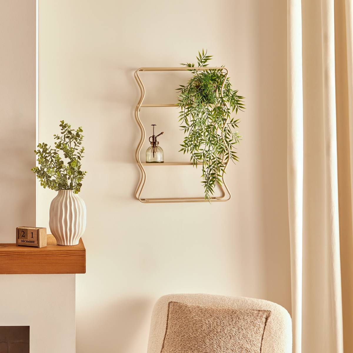 Wall Shelf "Judy" Beige, 58x40 cm