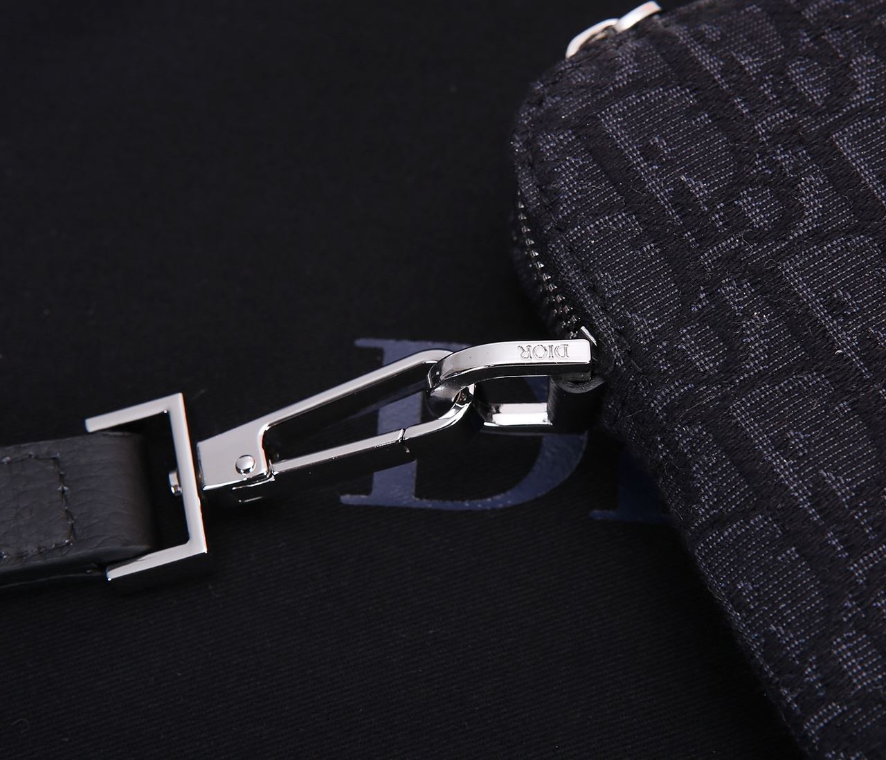 Oblique Jacquard Pouch Black/BeigeFor Women‎ 12in/30cm CD 2OBCA251YSE_H03E1:1High-quality replica