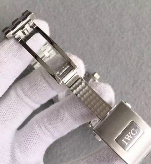 Replica IWC MKF Mark XVIII IW3270 White Dial SS Bracelet A2892 - Top club