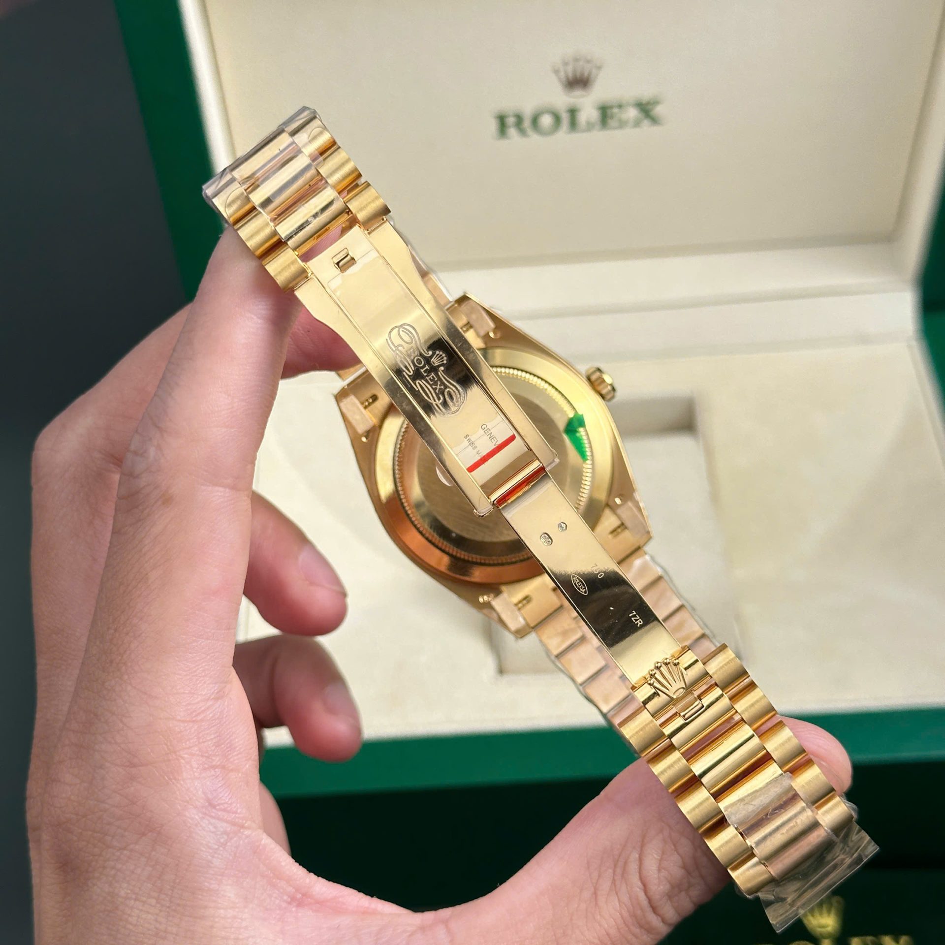Rolex Day-Date 228238 Replica Watch Yellow Dial President Strap AR Factory 40mm - Top club
