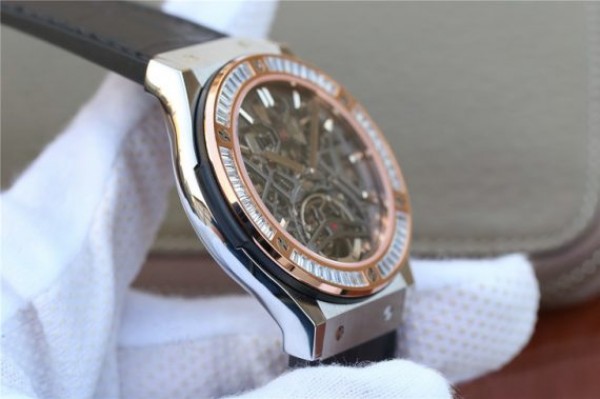 Replica Hublot Classic Fusion Tourbillon 42mm TF RG Bezel Skeleton Dial Black Gummy Strap A23J - Top club