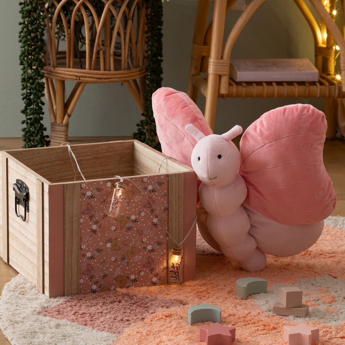 Butterfly plush "Alma" Pink, H.28 cm