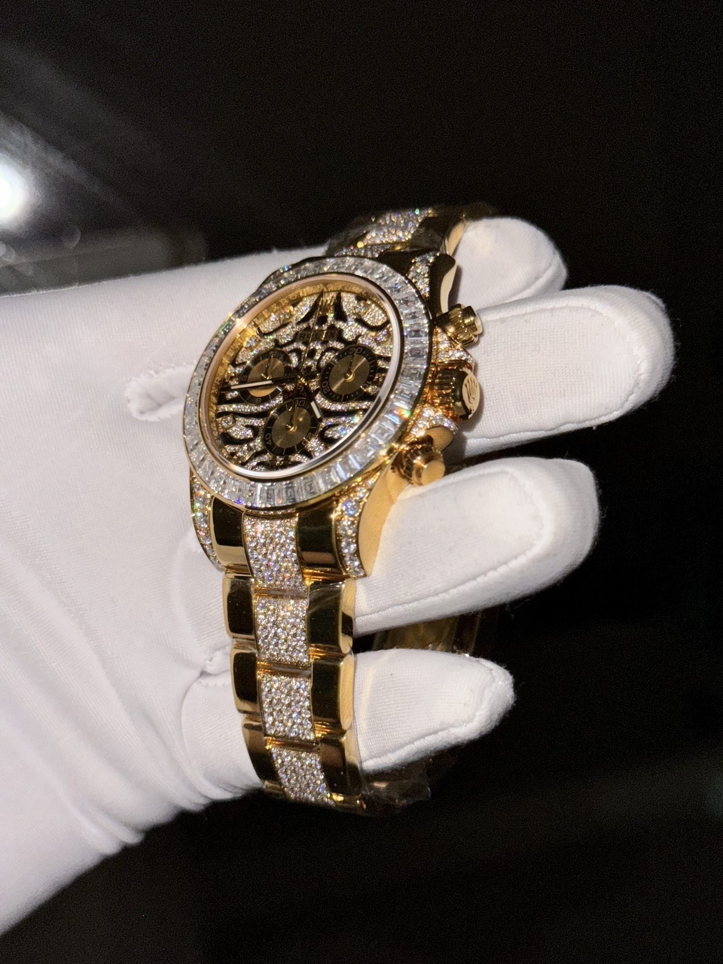 Rolex Best Replica Watch Daytona Eye Of Tiger Gold Wrapped Moisasnite Diamonds Custom 40mm - Top club