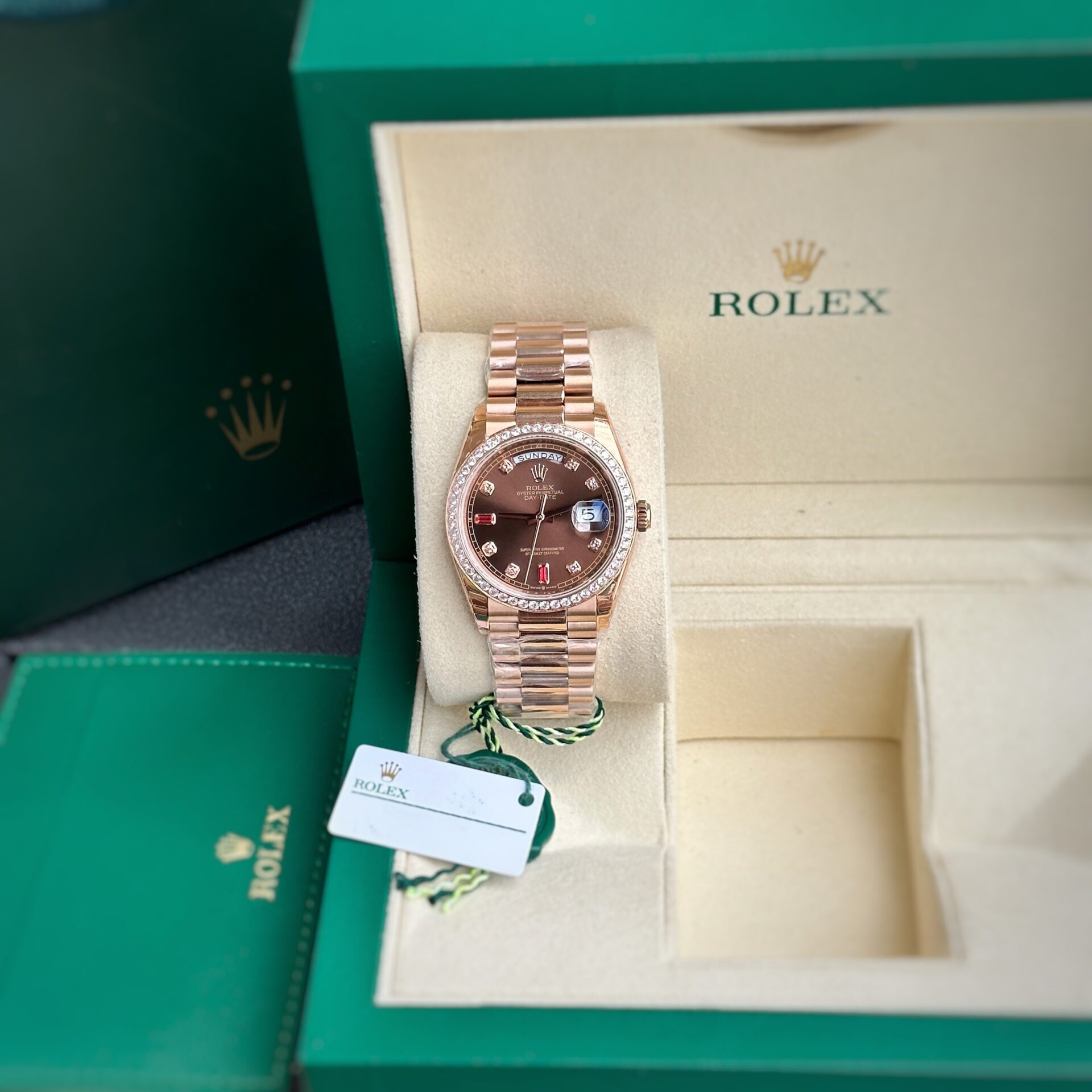 Rolex Fake Watch Day-Date Dial Chocolate President Dial EW Factory 36mm - Elite Watch Atelier