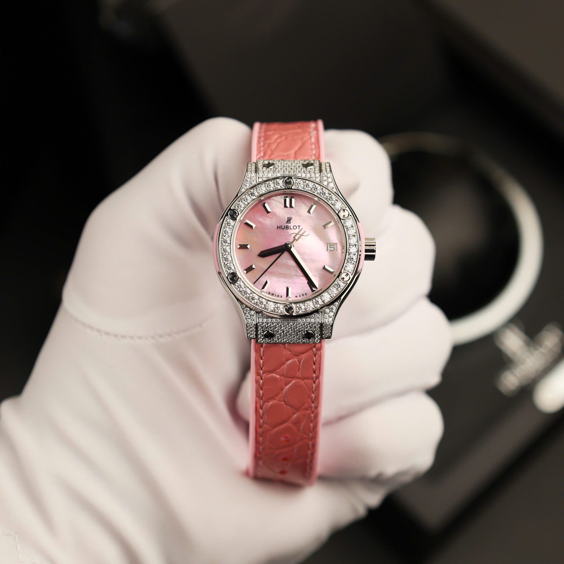 Hublot Classic Fusion Replica Watch Mother Of Pearl Dial + Moissanite Diamonds 33mm - Top club