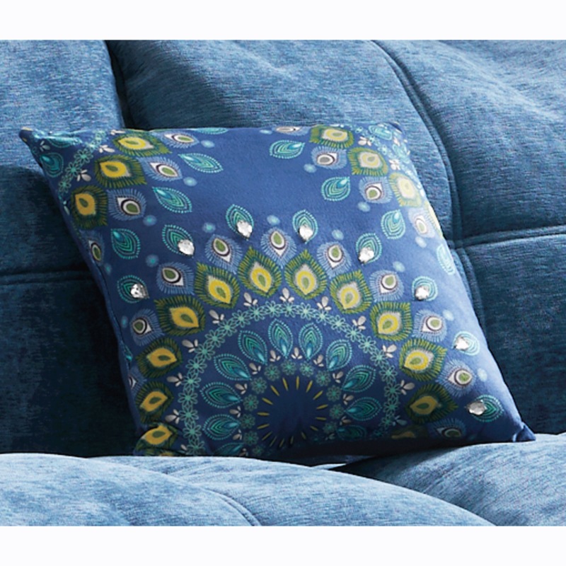 Medallion Accent Pillow - MIDNIGHT VELVET CATALOG