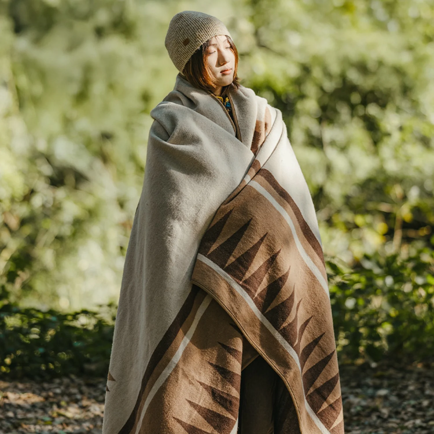 Naturehike, Wool Blanket, Multi-purpose Warm Wool Blanket, Oversized Skin-friendly Wool Throw, Wearable Soft and Warm Blanket, For Home/Camping/Travel