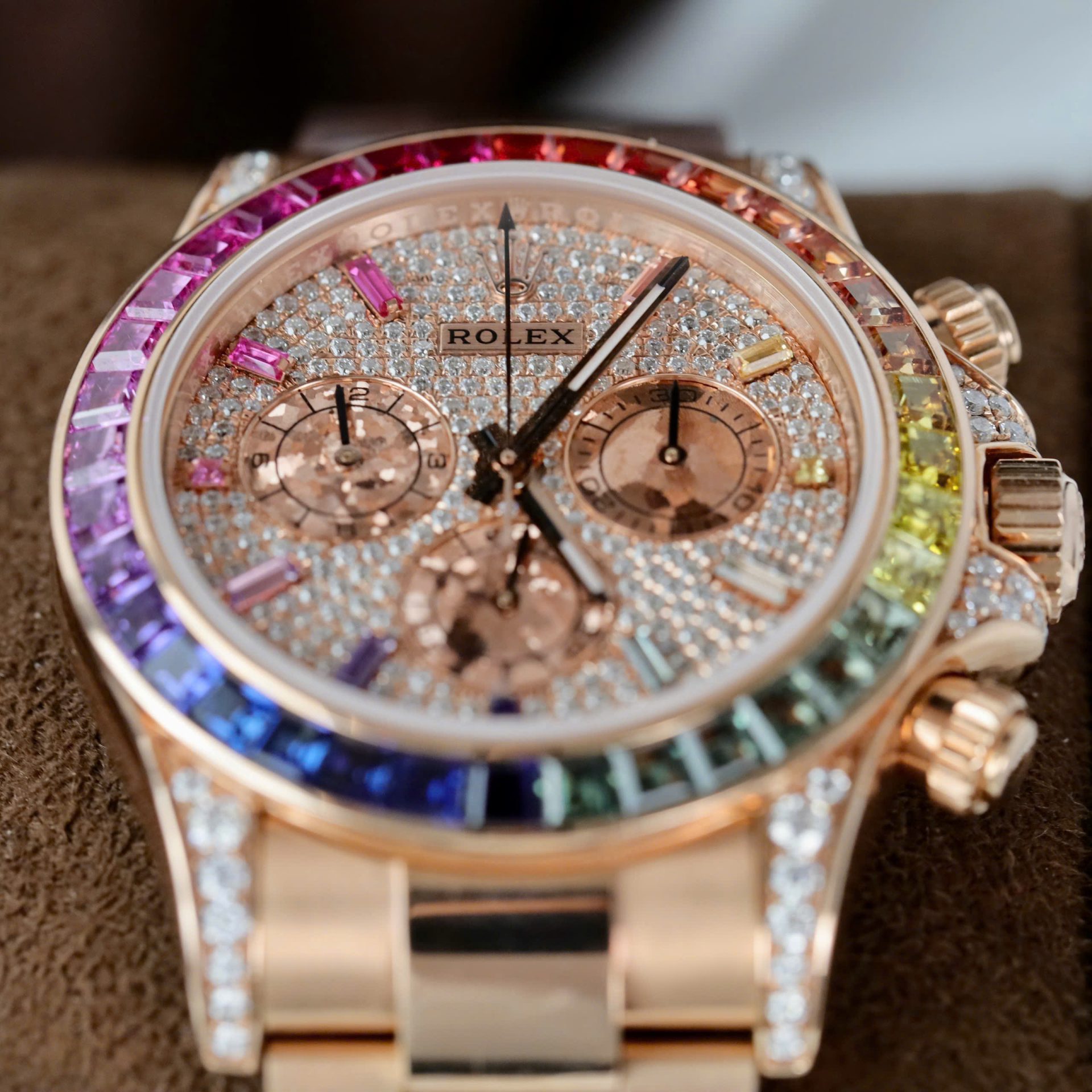 Rolex Daytona Rainbow 116595 Best Replica Watch Gold Wrapped + Moissanite Diamonds 40mm - Top club