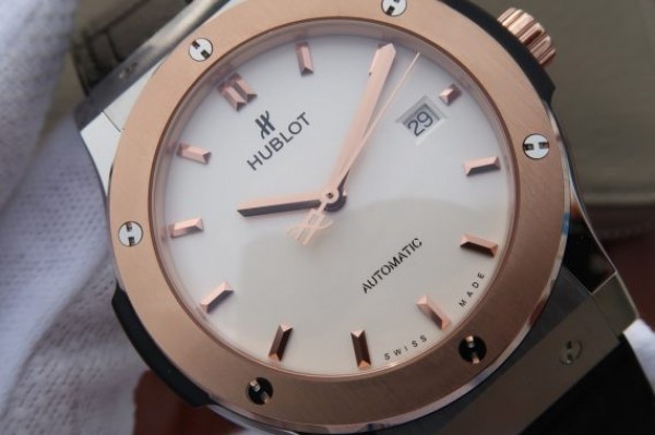 Replica Hublot Classic Fusion 42mm RG JJF White Dial Black Gummy Strap A2892 - Top club