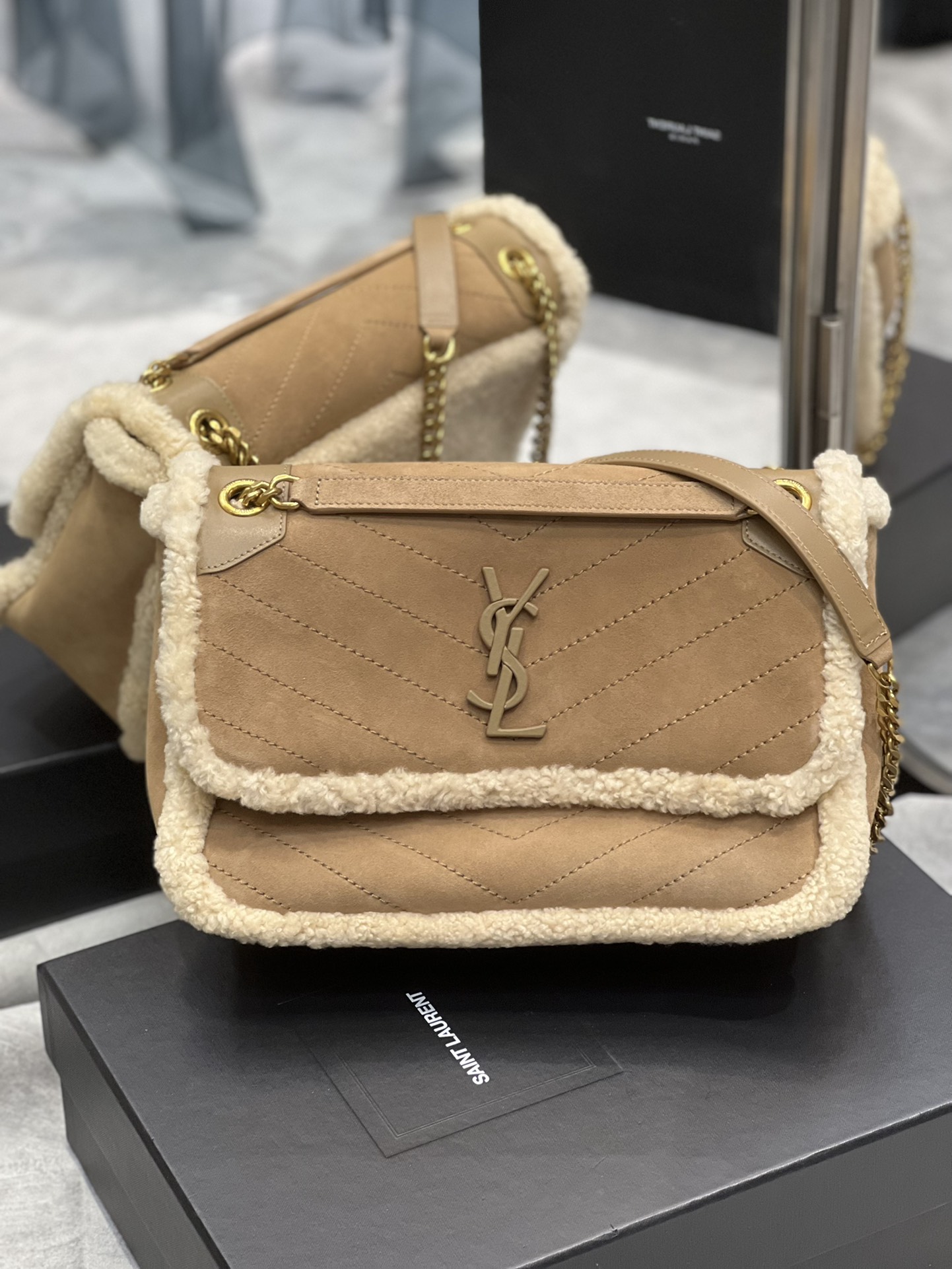 NIKI BABY CHAIN BAG IN CRINKLED VINTAGE LEATHER1:1High-quality replica