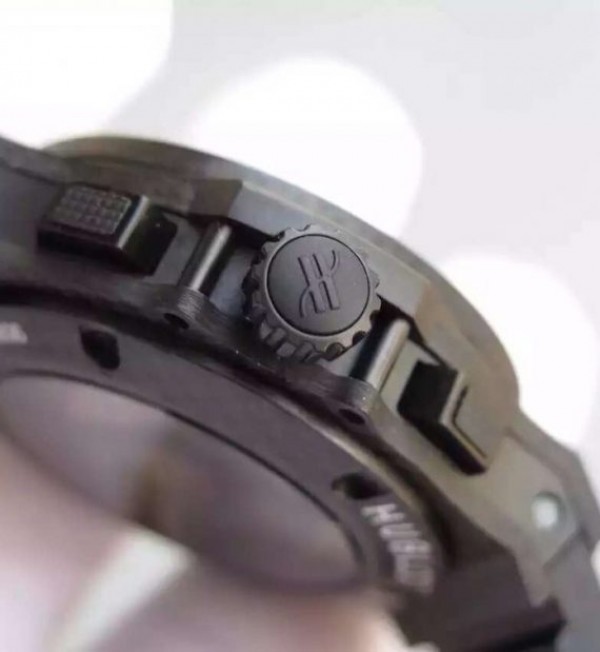 Replica Hublot V6 Big Bang Full Carbon Fiber CF Dial HUB4104 - Top club