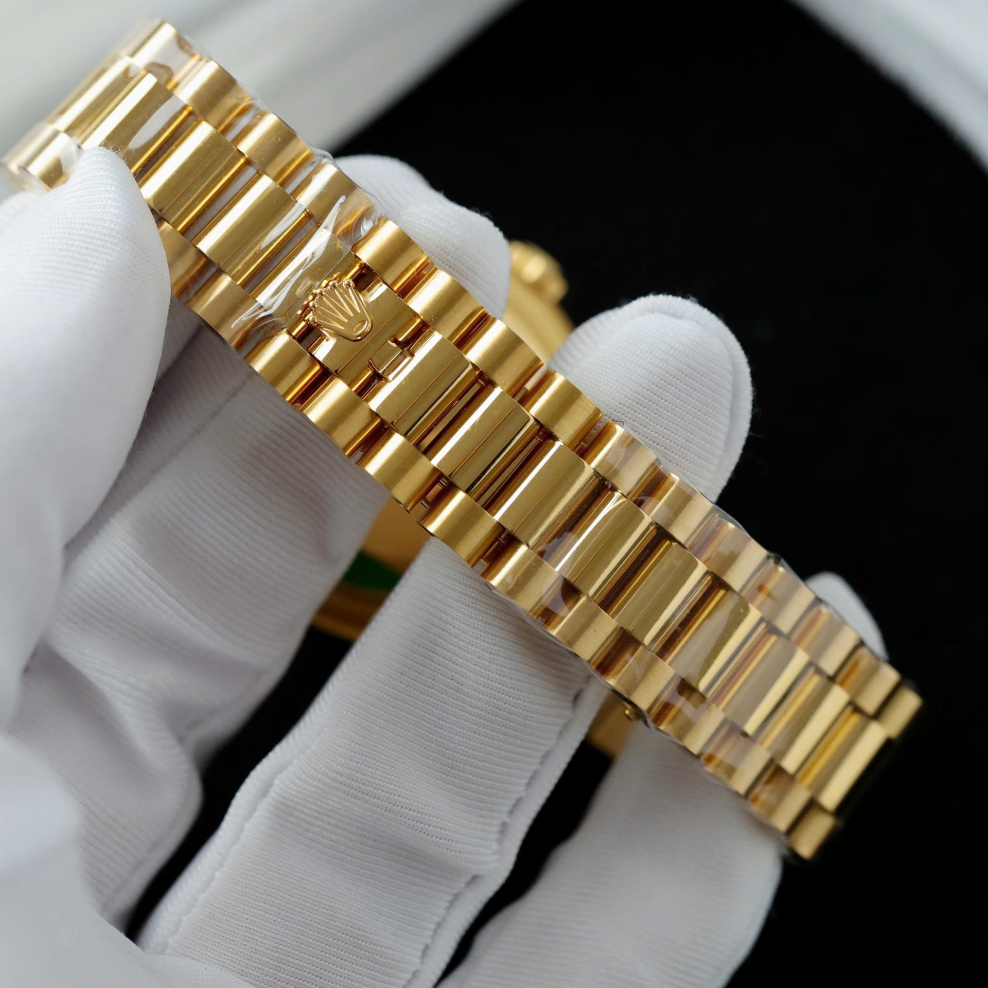 Rolex Day-Date 18K Gold Wrapped + Moissanite Diamonds Copies Watches GM Factory 36mm - Top club