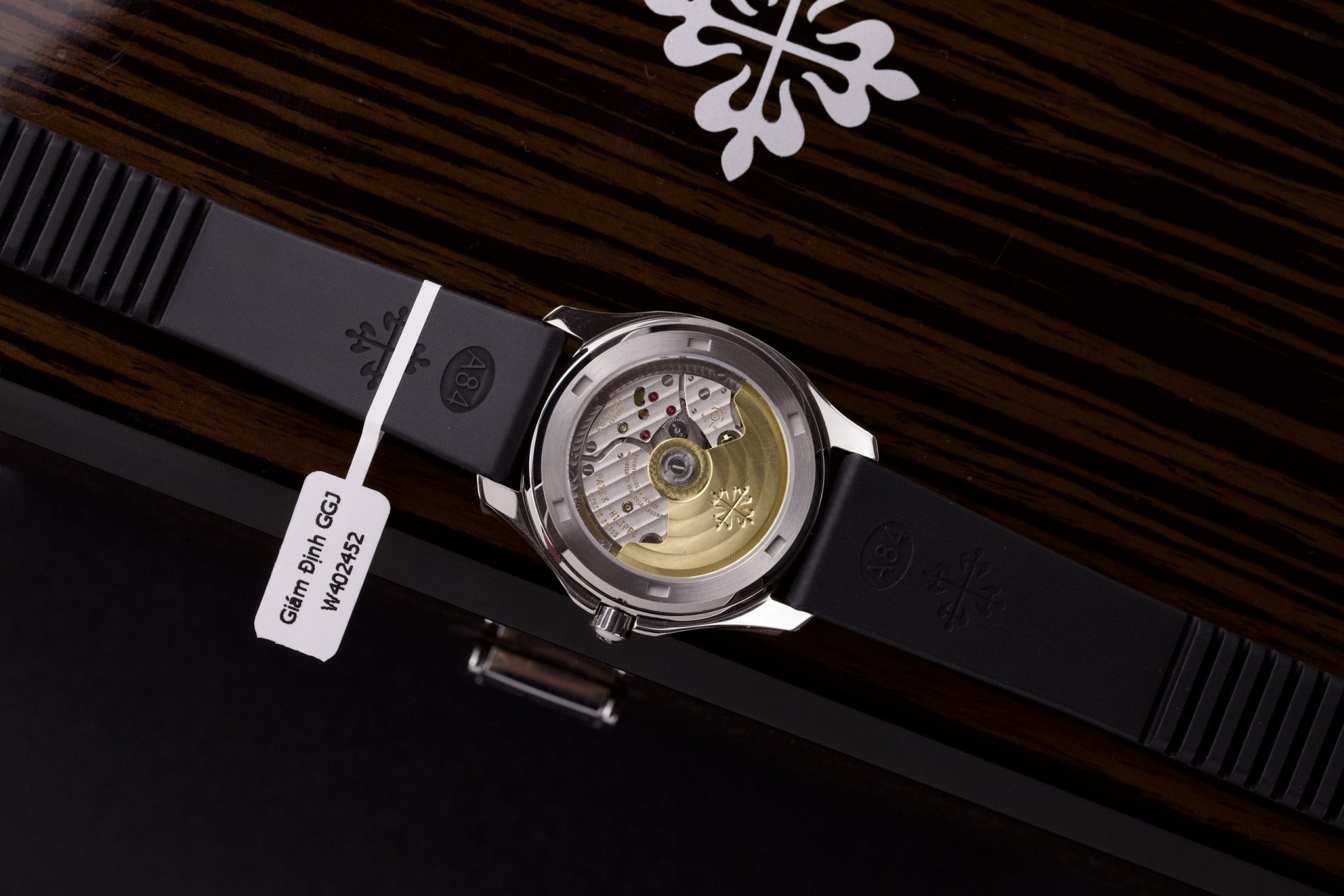 Patek Philippe Rep 11 Watch Aquanaut 5067 Diamonds benzene moissanite Black Dial 35.6 mm - Top club
