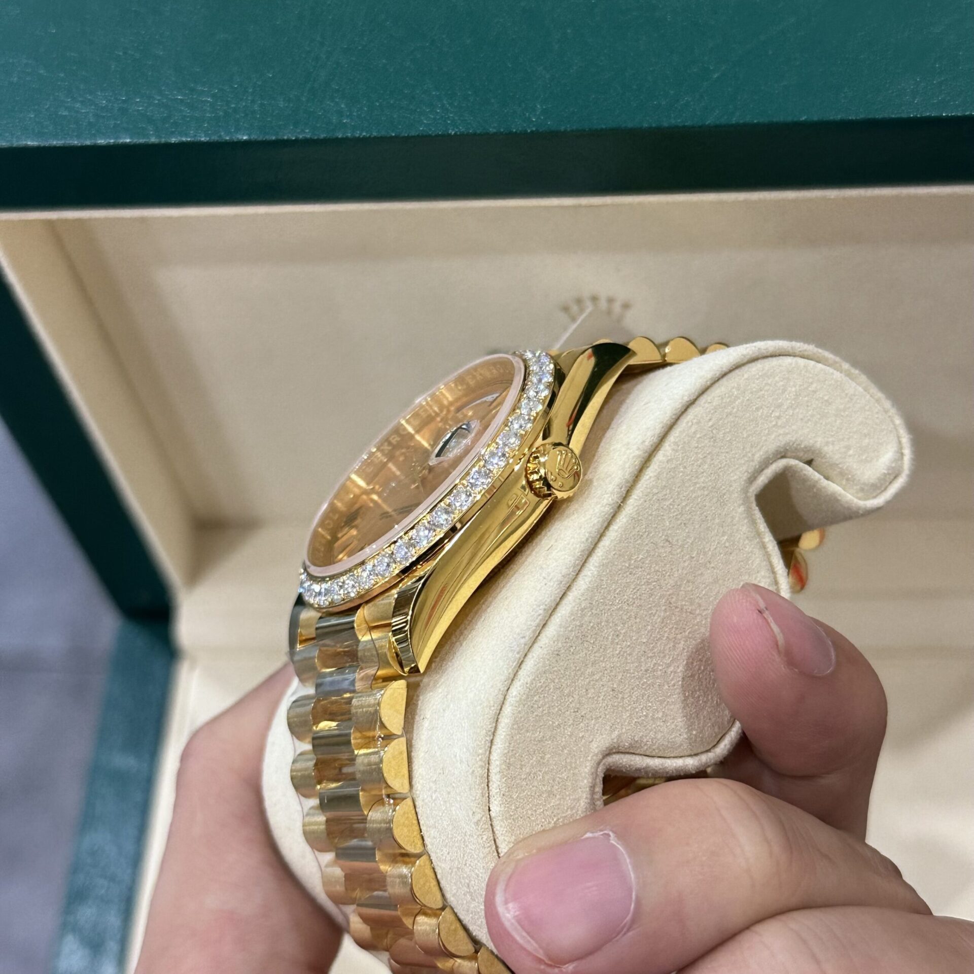 Rolex Replica Watch Day-Date 228238 Gold Wrapped Moissanite GM V2 152gram 40mm - Top club