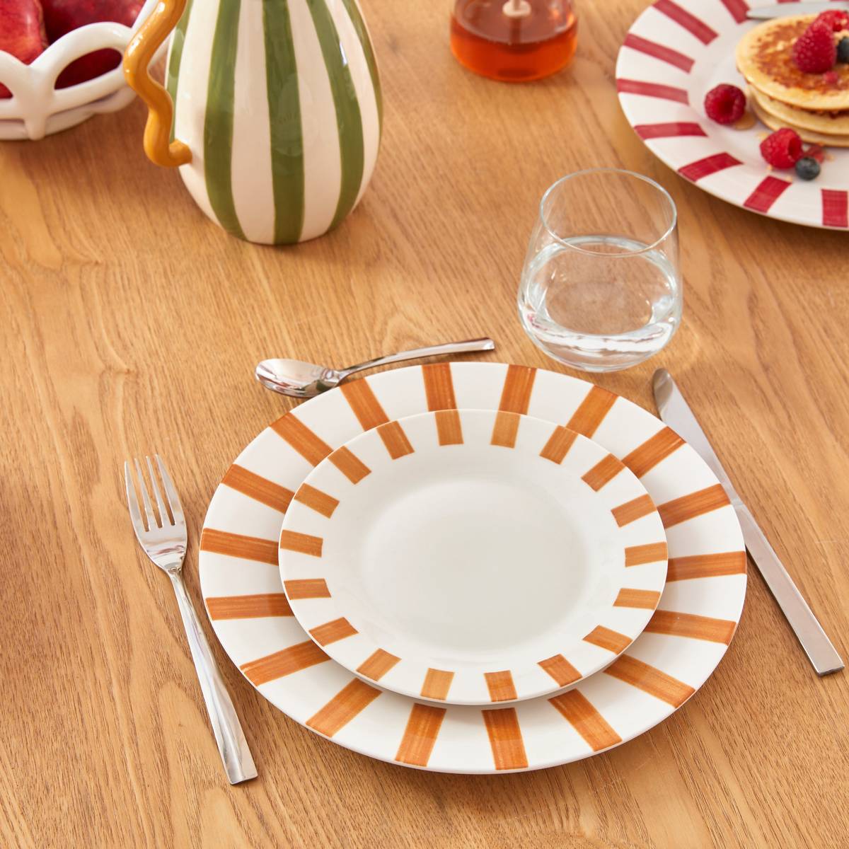 Set of 6 "Cheri" Dessert Plates Porcelain, D.19 cm, Yellow