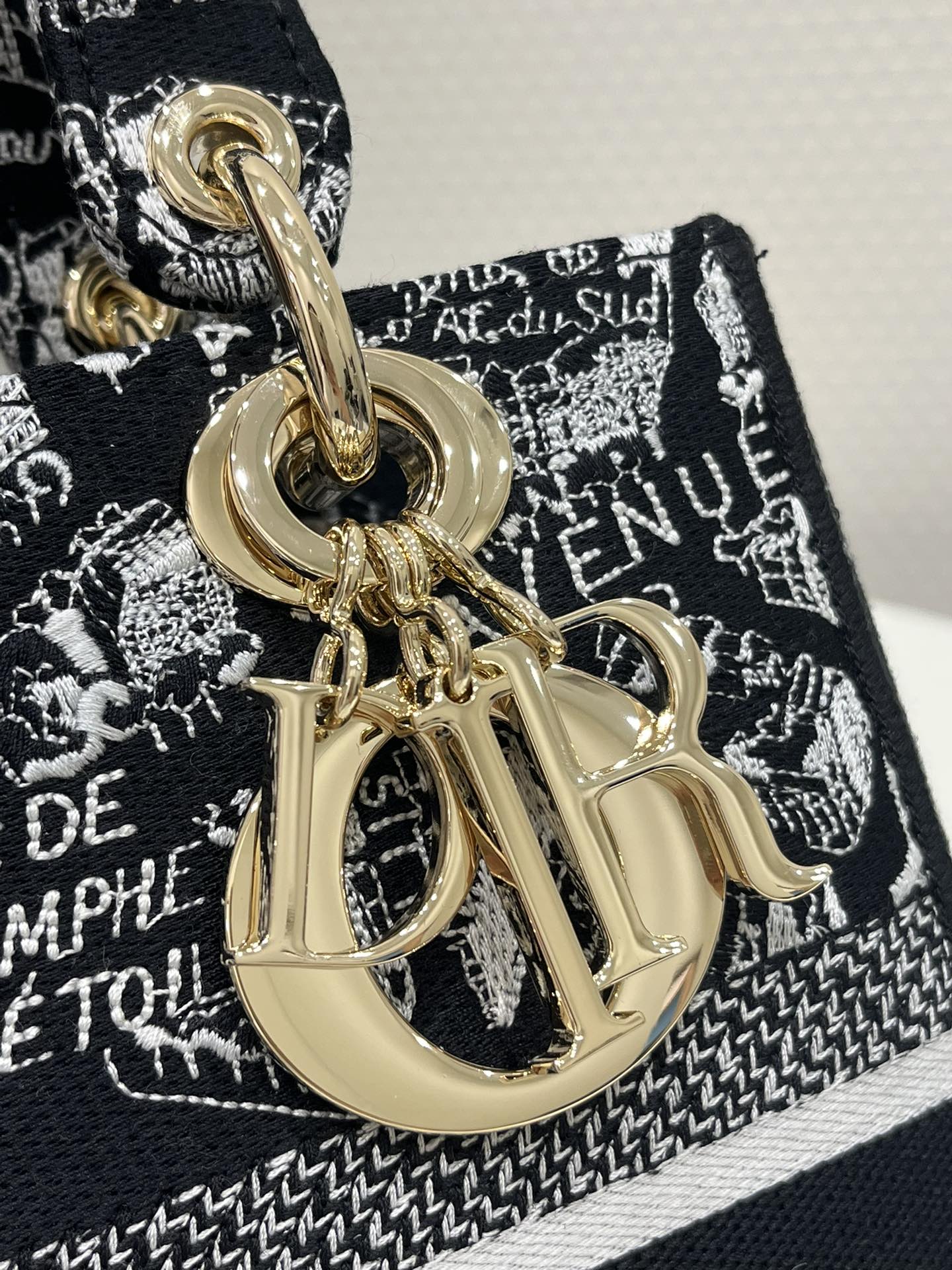 Medium Lady D-Lite Bag Black For Women 9.5in/ 24cm M0565OOMP_M9931:1High-quality replica
