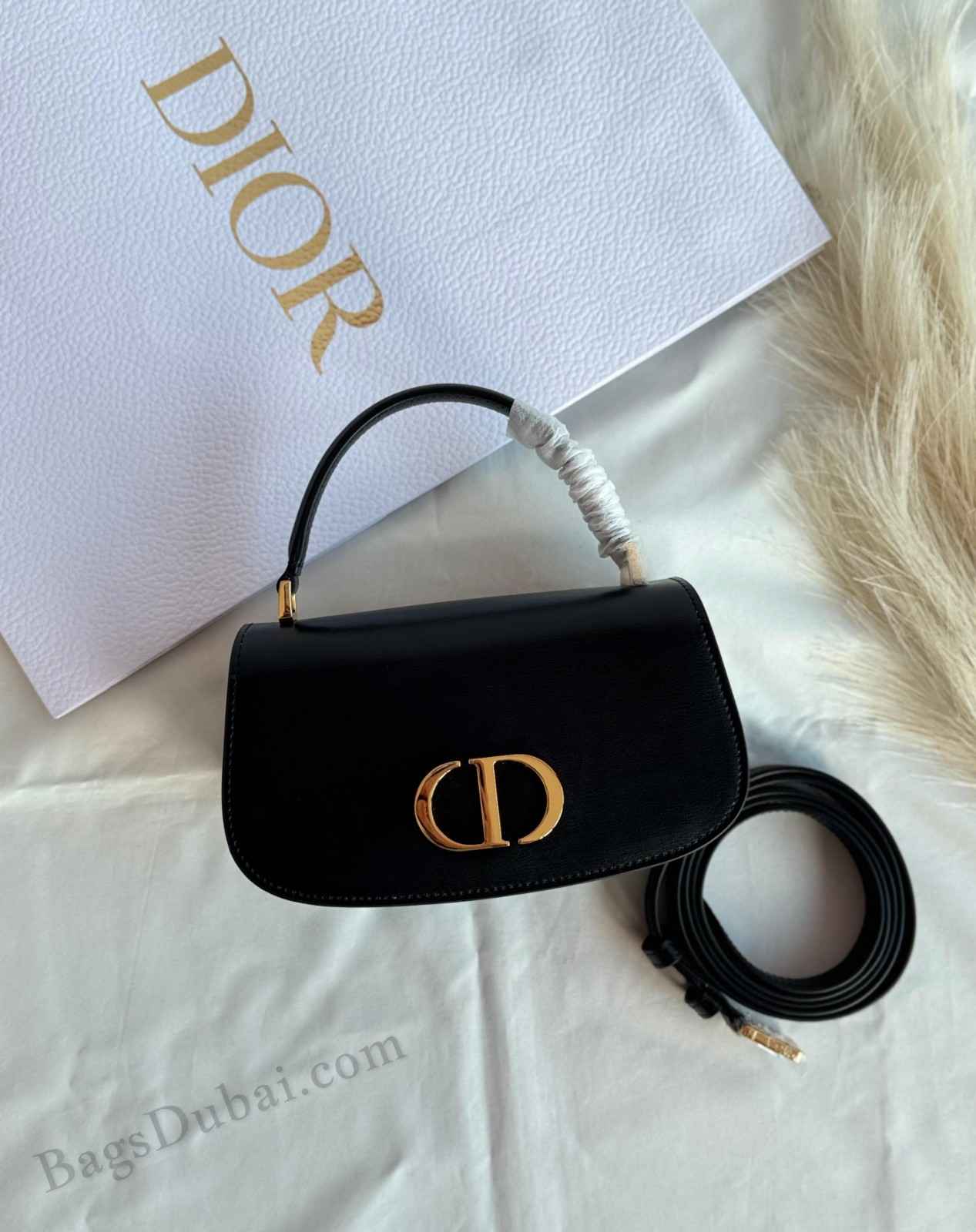 Dior Small 30 Montaigne Avenue Top Handle Bag In Dubai