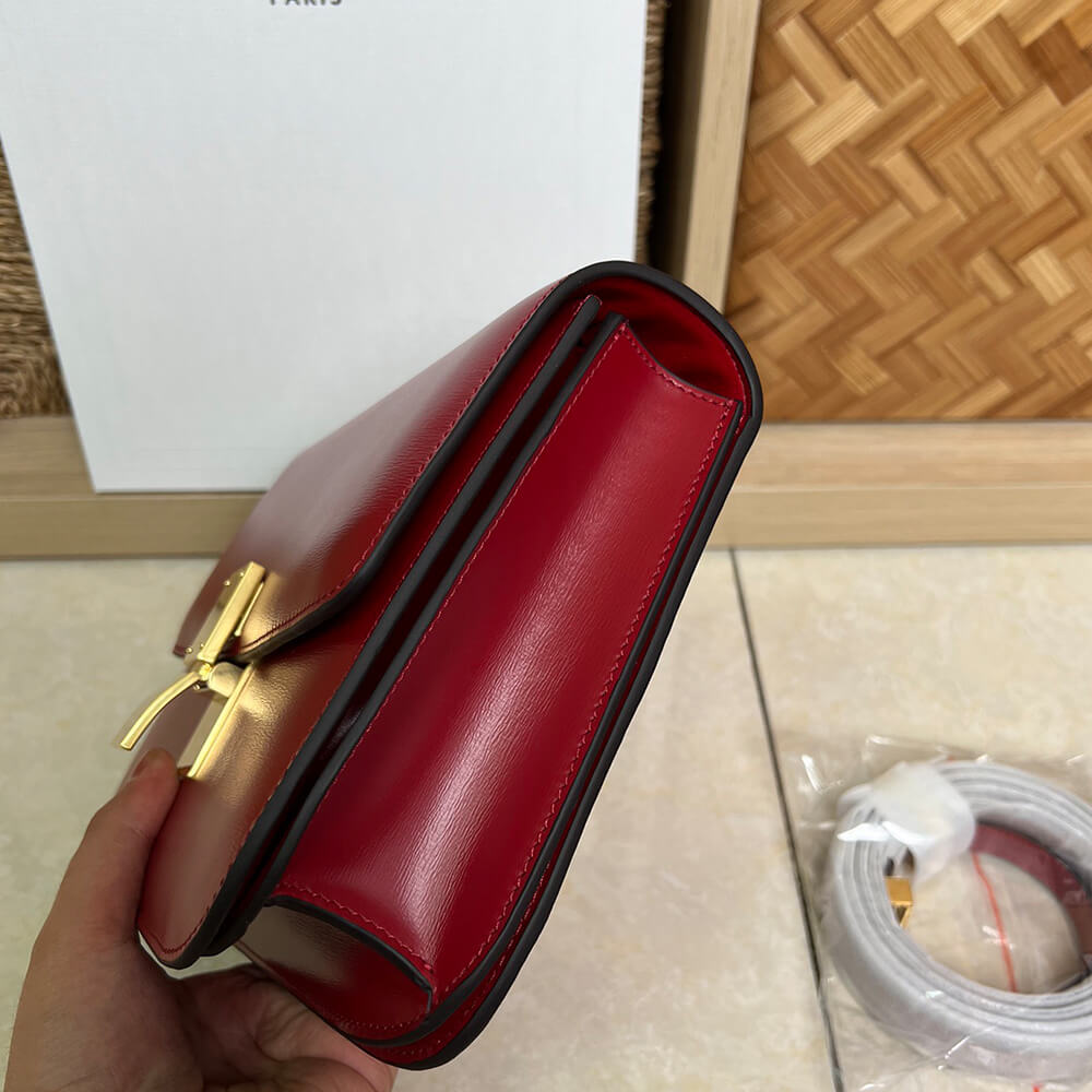 Celine Classic Box Bag in Red1:1High-quality replica