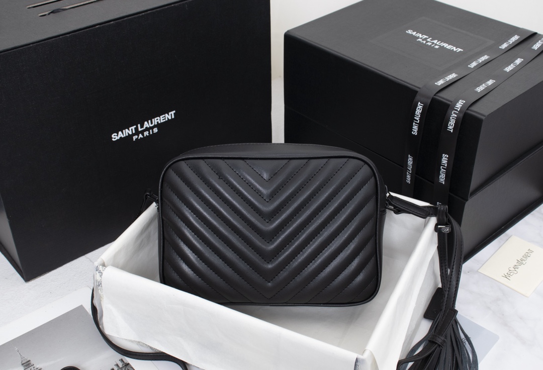 Replica Ysl Lou Camera Bag In Quilted Leather- Black/Silver1:1High-quality replica