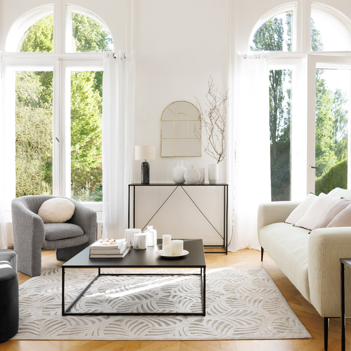 Vase Ceramic, white, h.22 cm