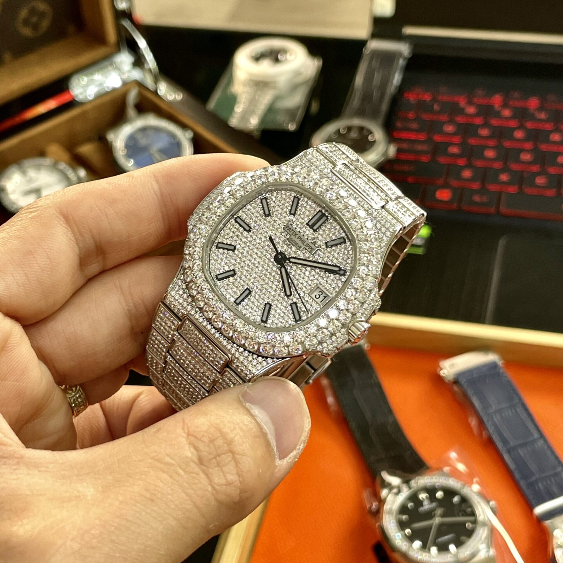 Patek Philippe Replica Watches Nautilus 5719 Full Diamonds PPF 40mm - Top club