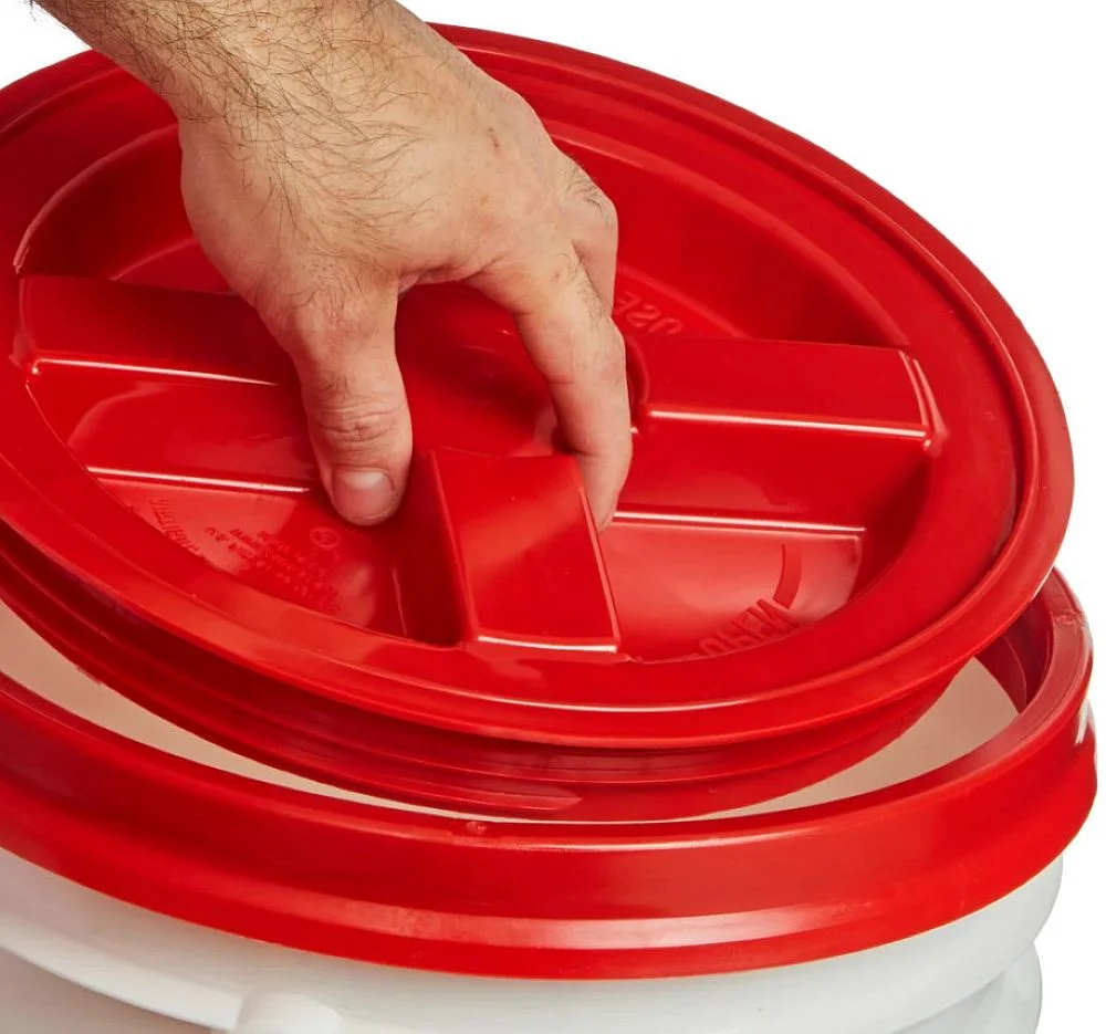 Set of 12 Red Gamma Seal Lids - Leak-Proof, Twist-Lock Tops for 3.5 to 7 Gallon Buckets - Image 4