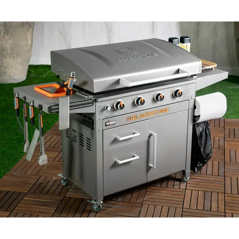 Blackstone ProSeries 4-Burner 36-Inch Griddle Cooking Station With Hood - Image 5 Blackstone ProSeries 4-Burner 36-Inch Griddle Cooking Station With Hood - Image 5