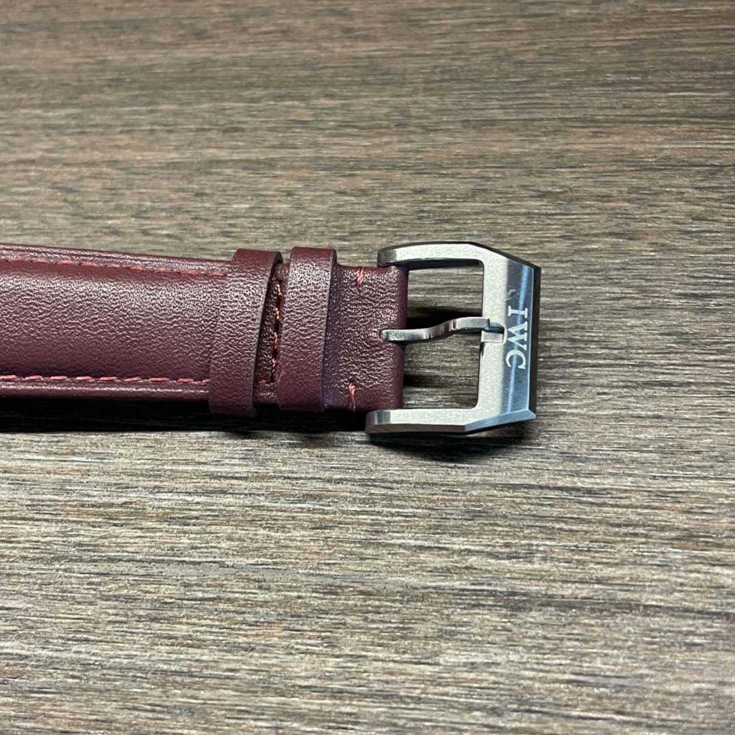 IWC Pilot's Watch Men's(1:1 replica) - Top club