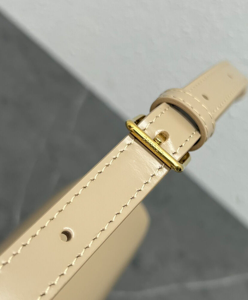 Celine Teen Besace Triomphe In Shiny Calfskin Apricot1:1High-quality replica