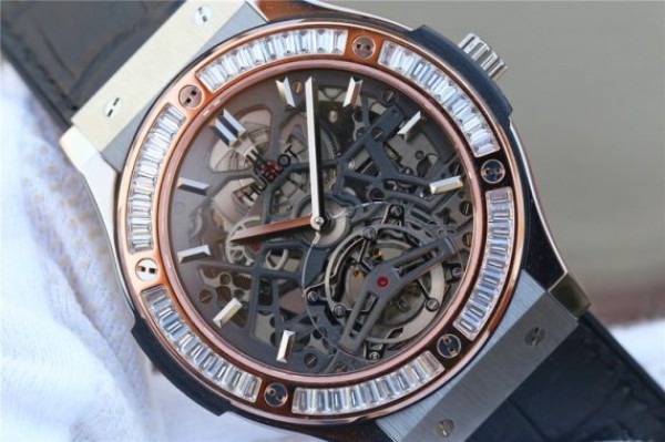 Replica Hublot Classic Fusion Tourbillon 42mm TF RG Bezel Skeleton Dial Black Gummy Strap A23J - Top club